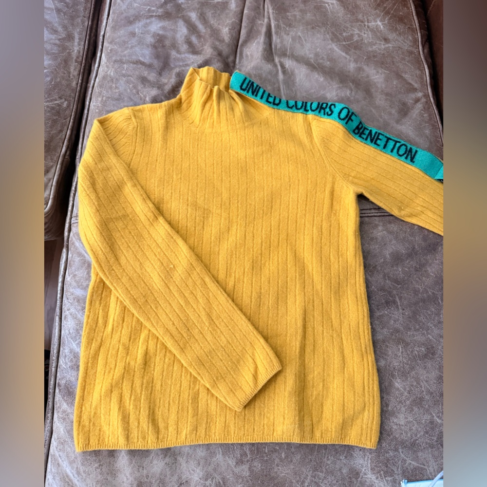 United Colors of Benetton logo sweater